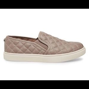 Steve Madden Slip on Sneakers✨